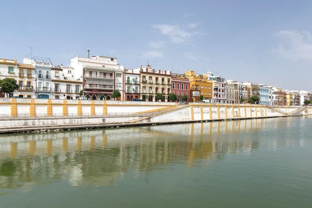Calle Betis en Triana