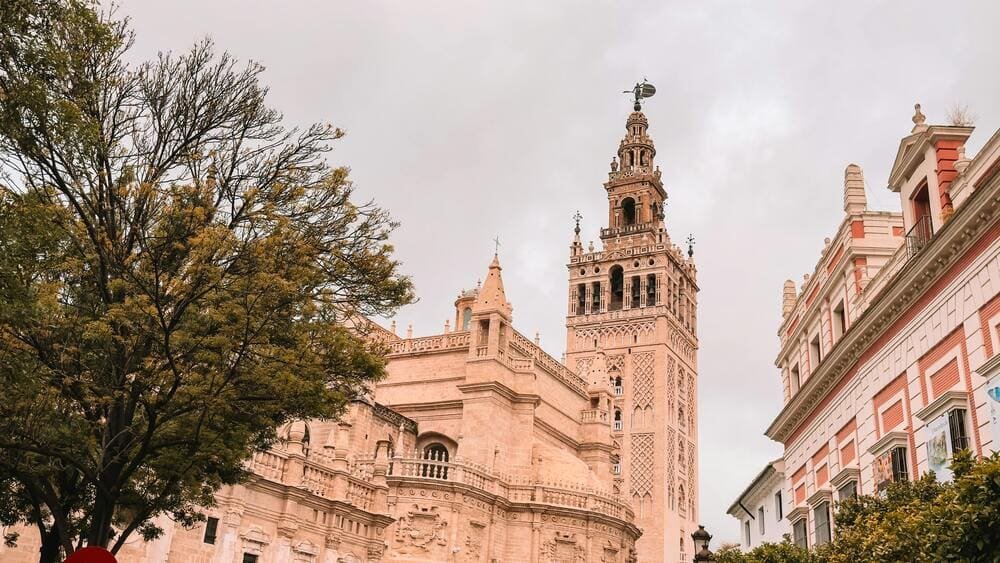 Visita la Giralda de Sevilla